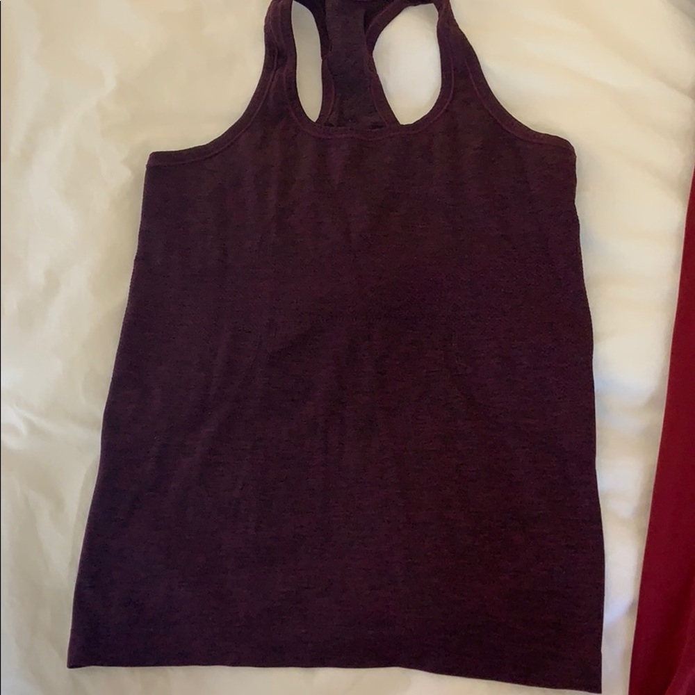 Lululemon workout tank size 4